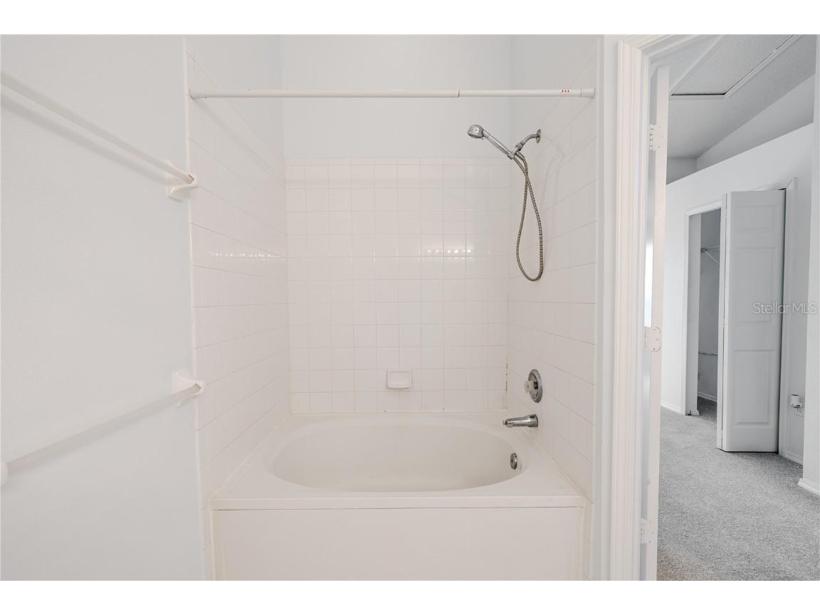 2432 Lake Woodberry Circle Brandon FL 33510 TB8331935 image32