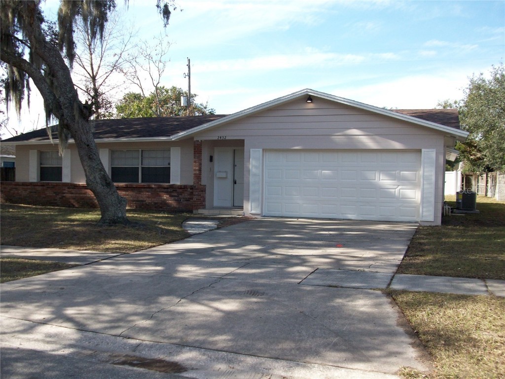 2432 Locke Avenue Orlando FL 32818 O6268558 image1