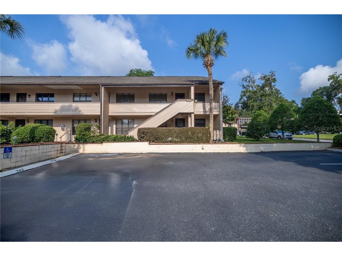 2432 NE 7th Street #5 Ocala FL 34470 OM683547 image1