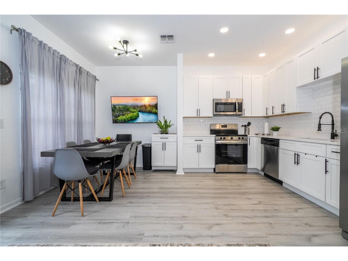 2433 Caravelle Circle Kissimmee FL 34746 O6349575 image15