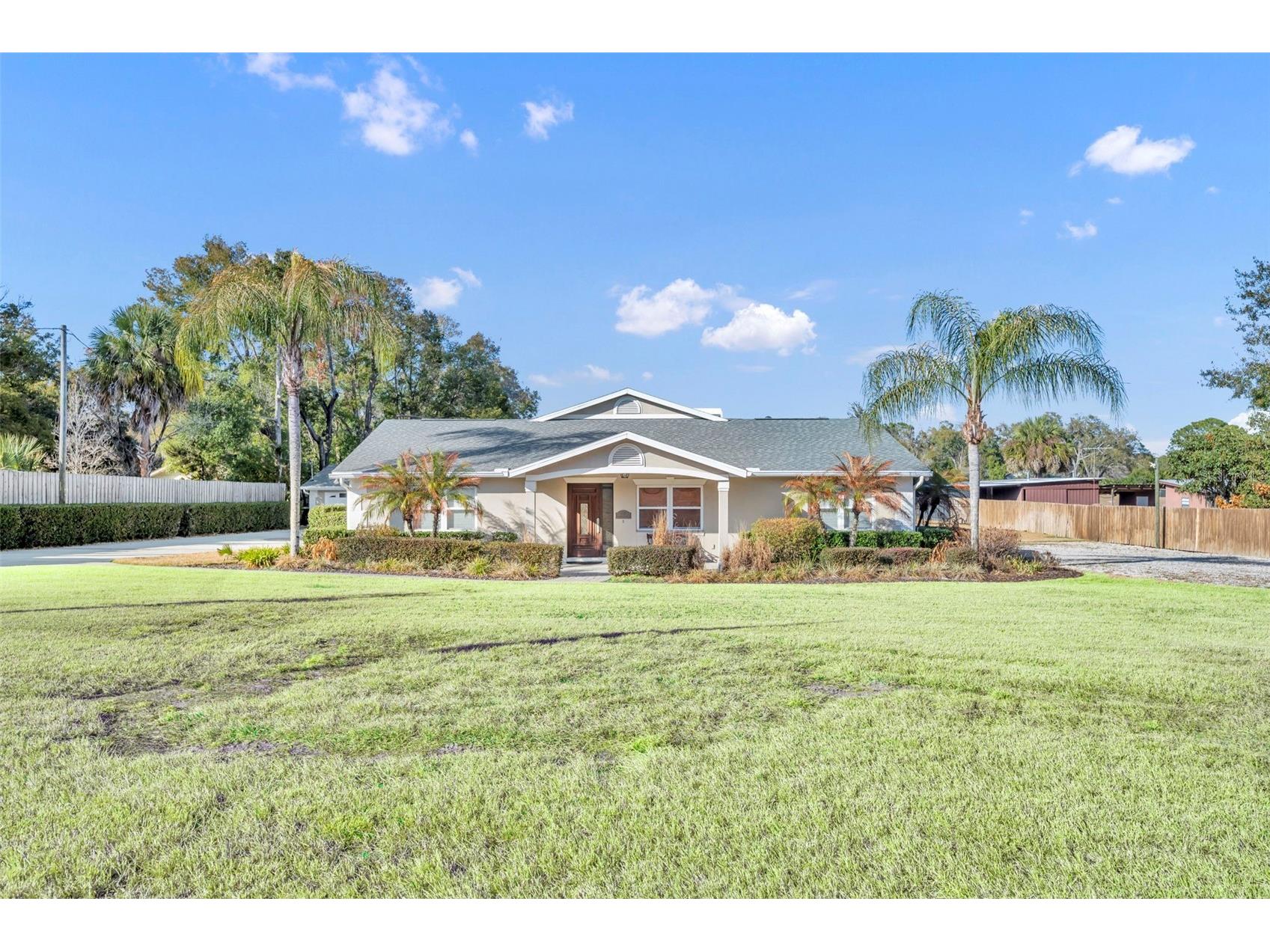 2433 Duquesne Avenue Apopka FL 32712 O6382910 image1