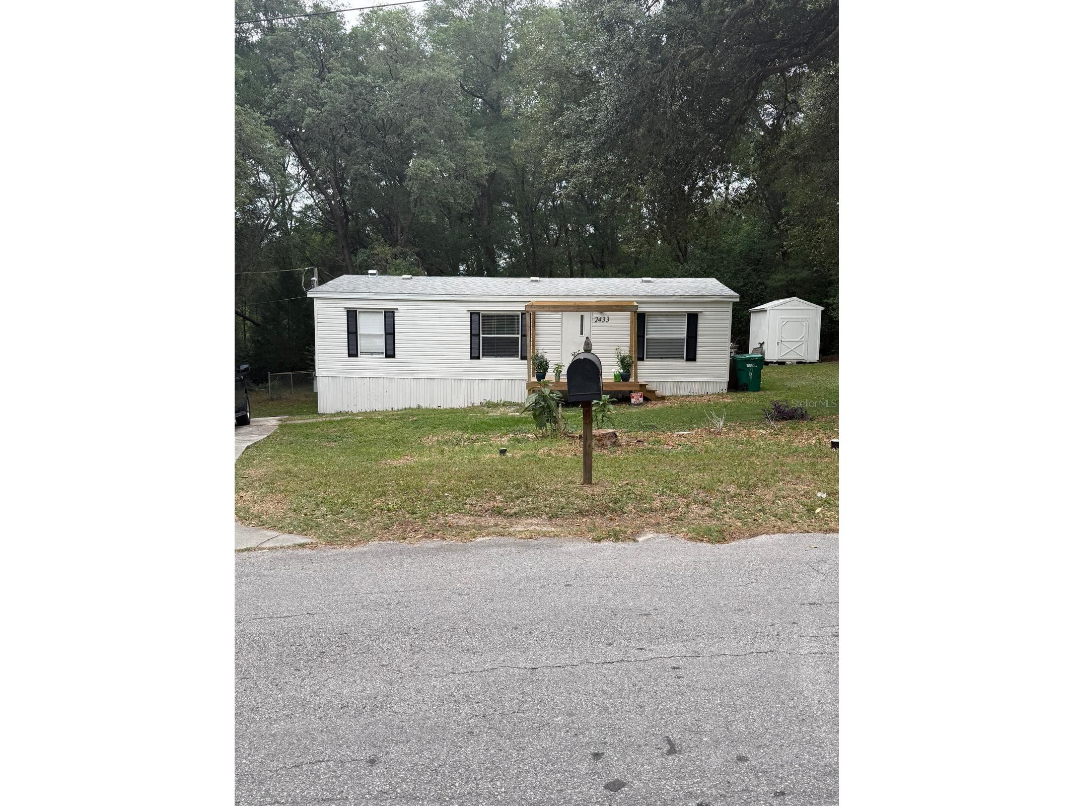 2433 E North Street Inverness FL 34453 OM724578 image1