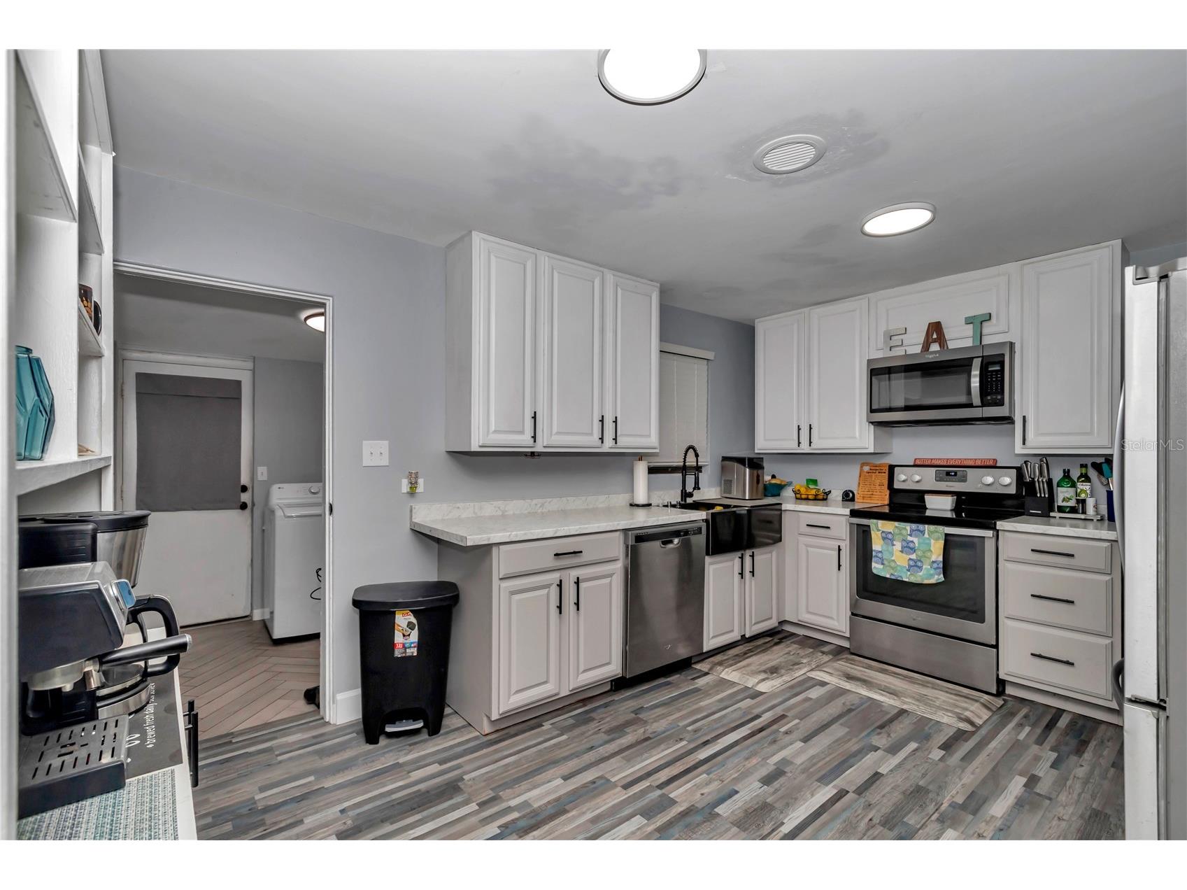 2433 NE 2nd Street Ocala FL 34470 OM710390 image12