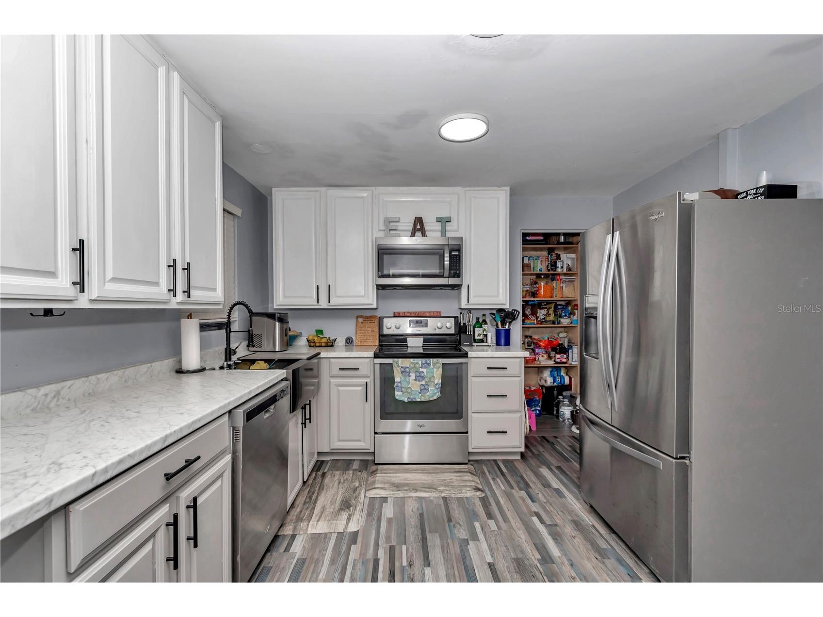 2433 NE 2nd Street Ocala FL 34470 OM710390 image13