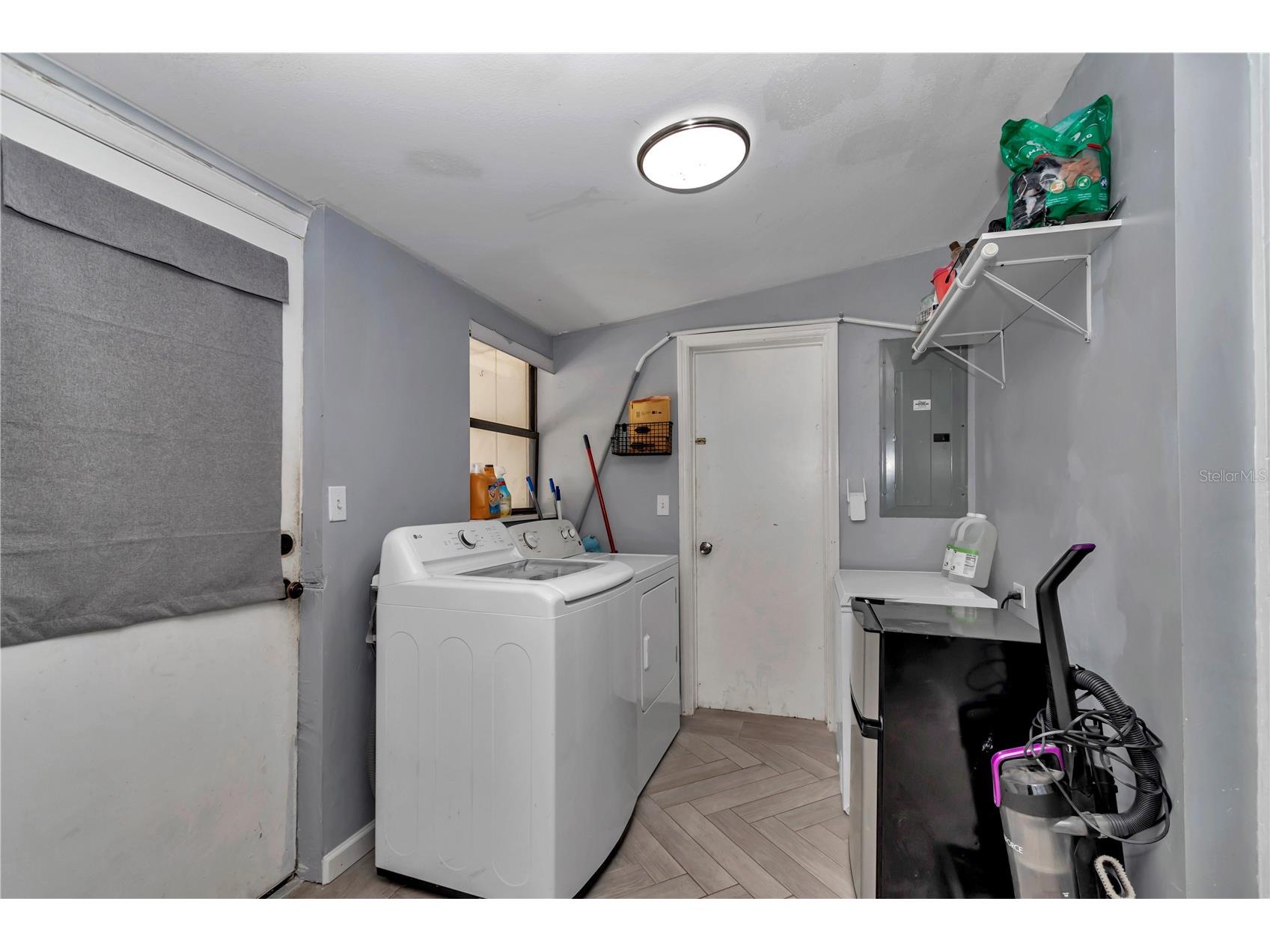 2433 NE 2nd Street Ocala FL 34470 OM710390 image15
