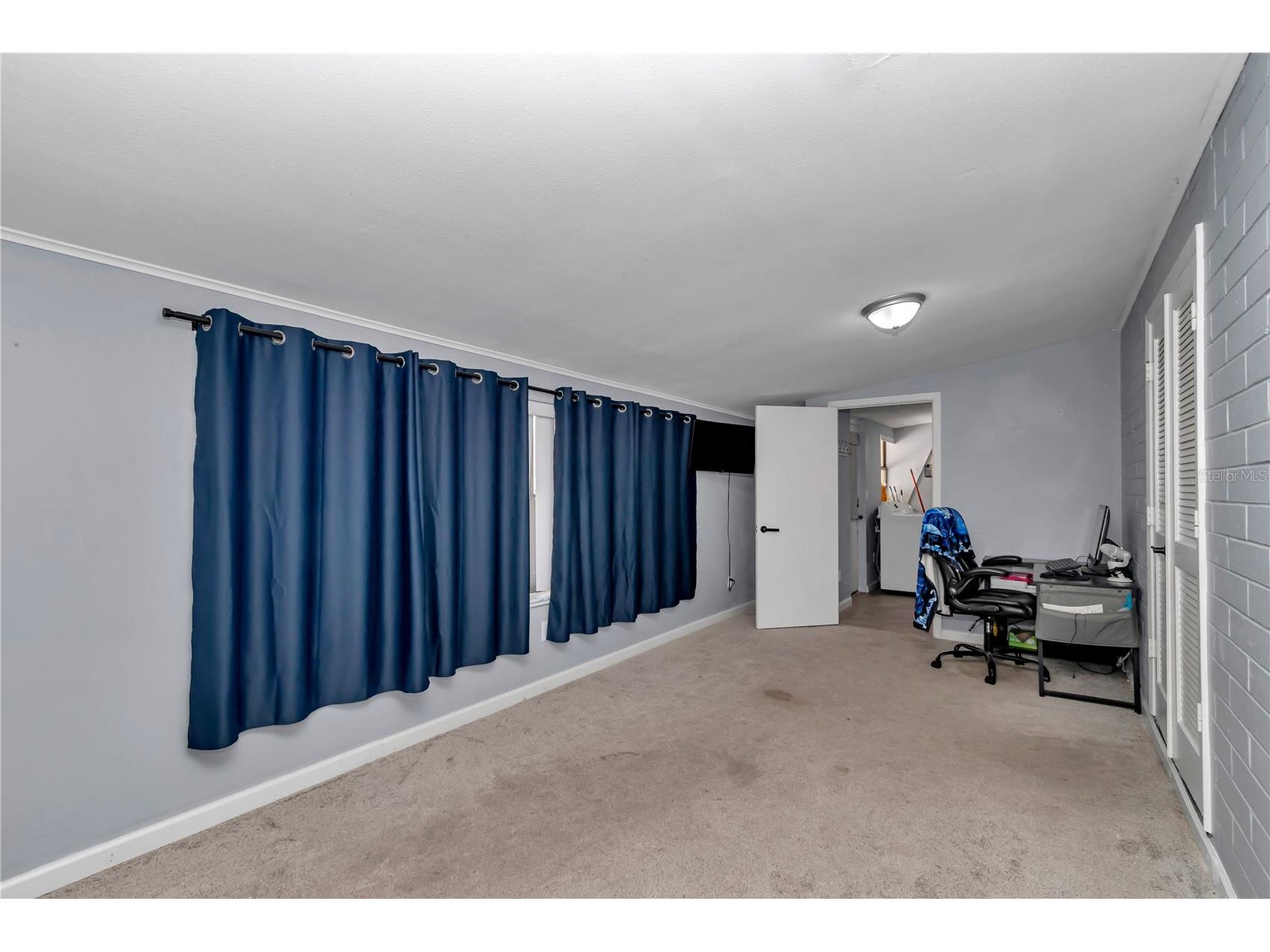 2433 NE 2nd Street Ocala FL 34470 OM710390 image17