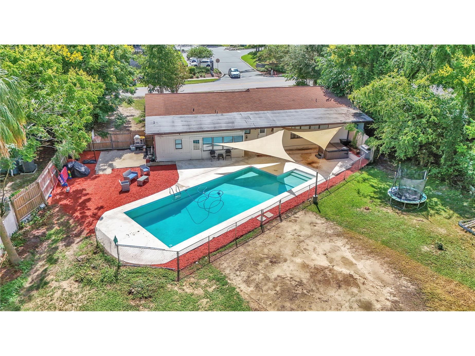 2433 NE 2nd Street Ocala FL 34470 OM710390 image4
