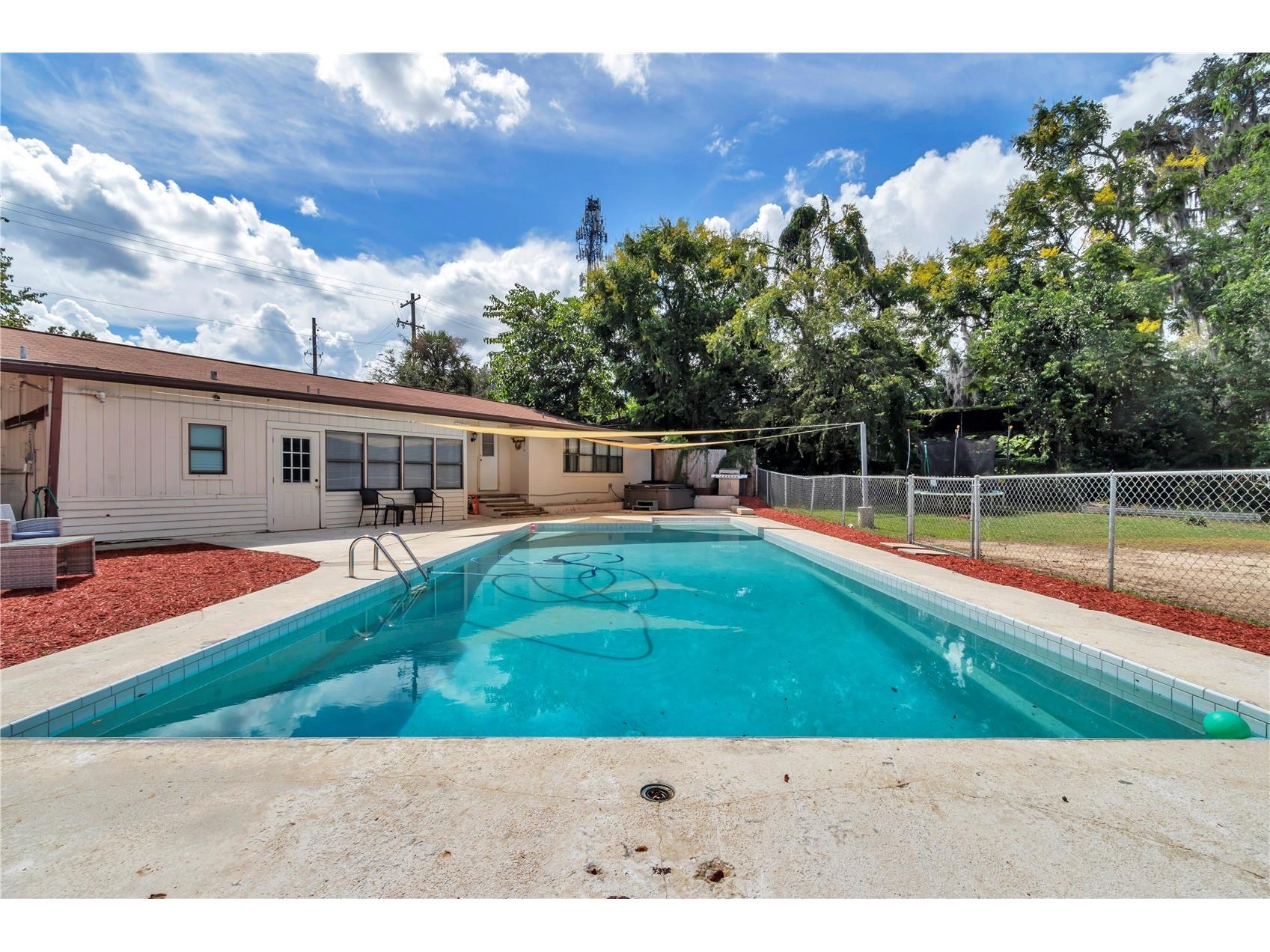 2433 NE 2nd Street Ocala FL 34470 OM710390 image40