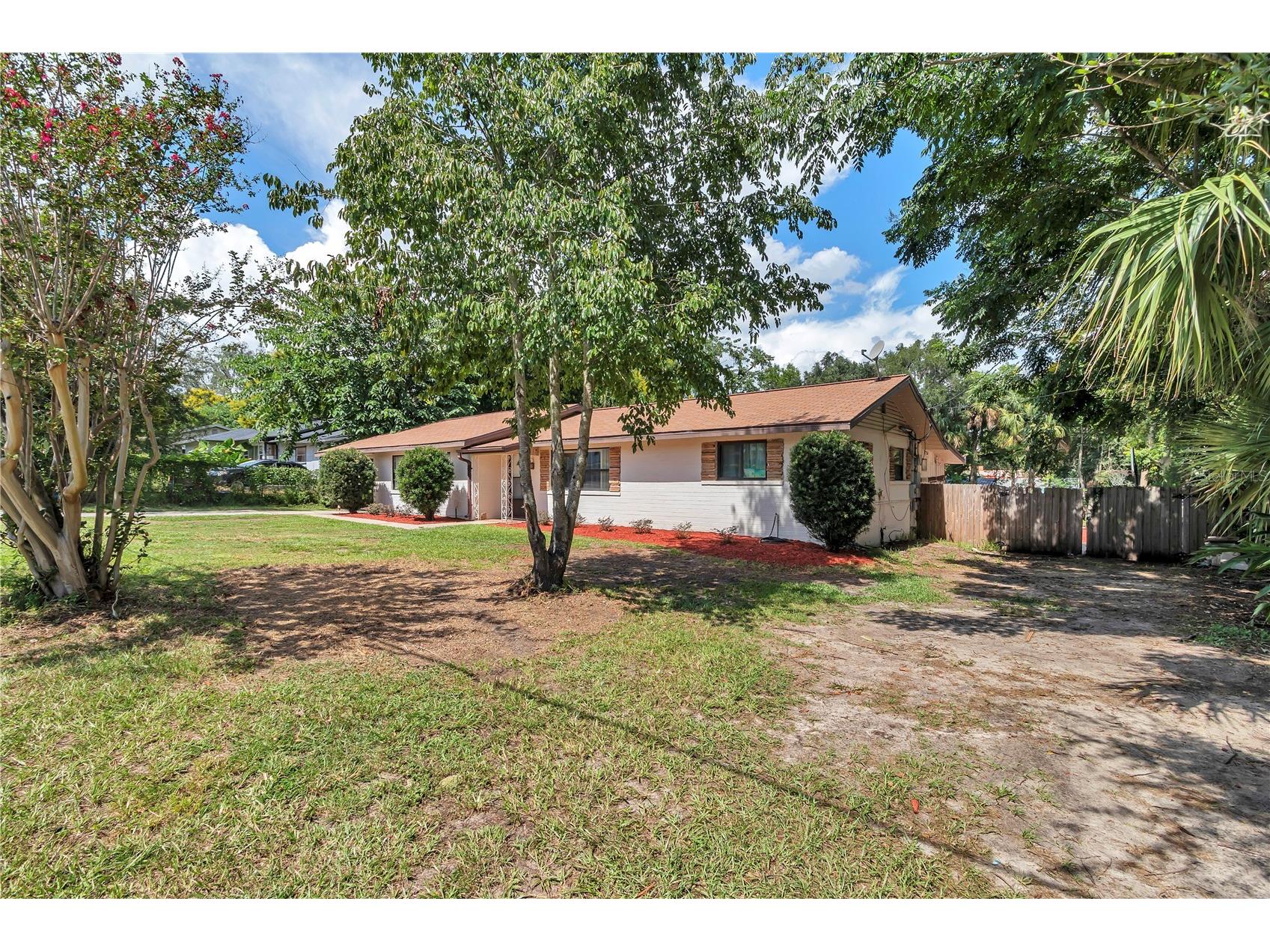 2433 NE 2nd Street Ocala FL 34470 OM710390 image6