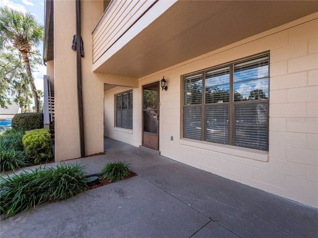 2433 NE 7th Street #2 Ocala FL 34470 OM646509 image1