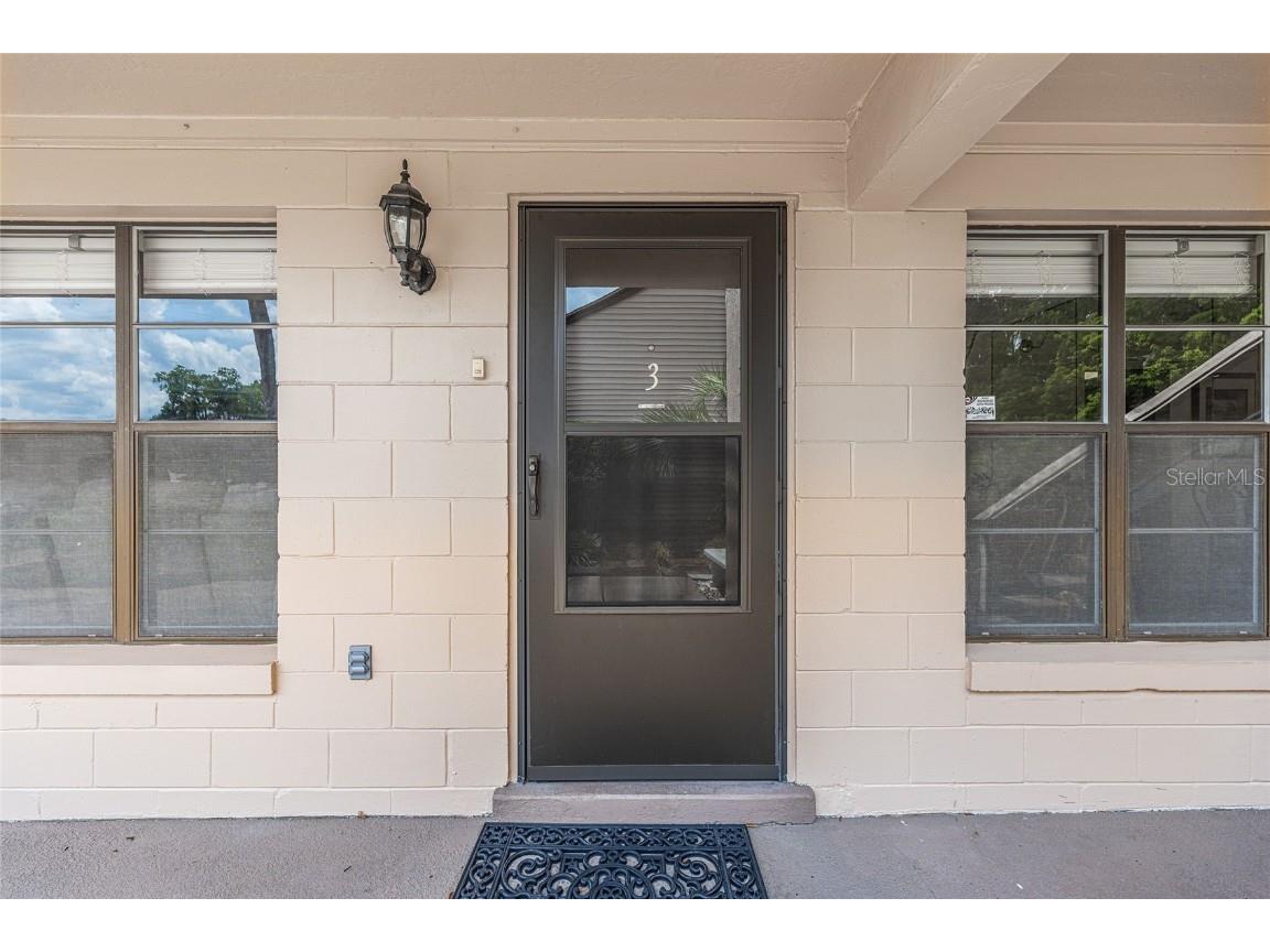 2433 NE 7th Street #3 Ocala FL 34470 OM700165 image1