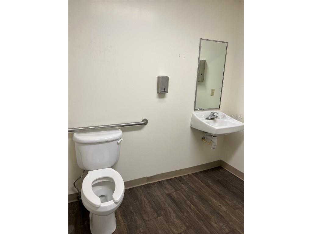 2433 S 86th Street Tampa FL 33619 TB8306859 image10