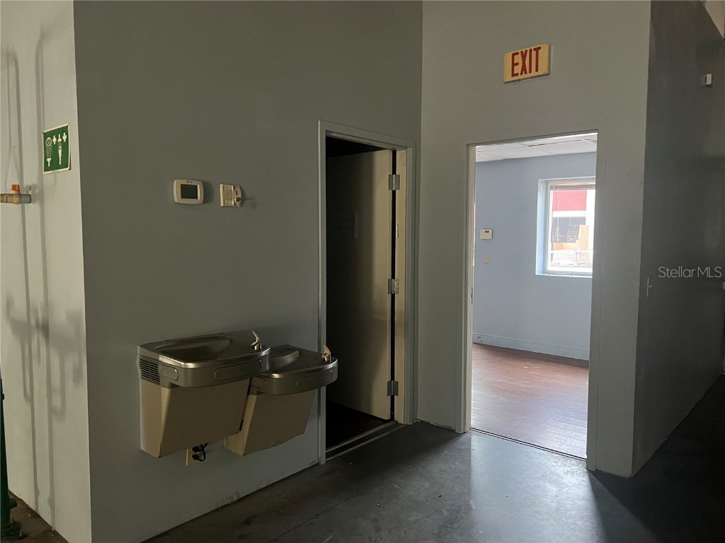 2433 S 86th Street Tampa FL 33619 TB8306859 image14