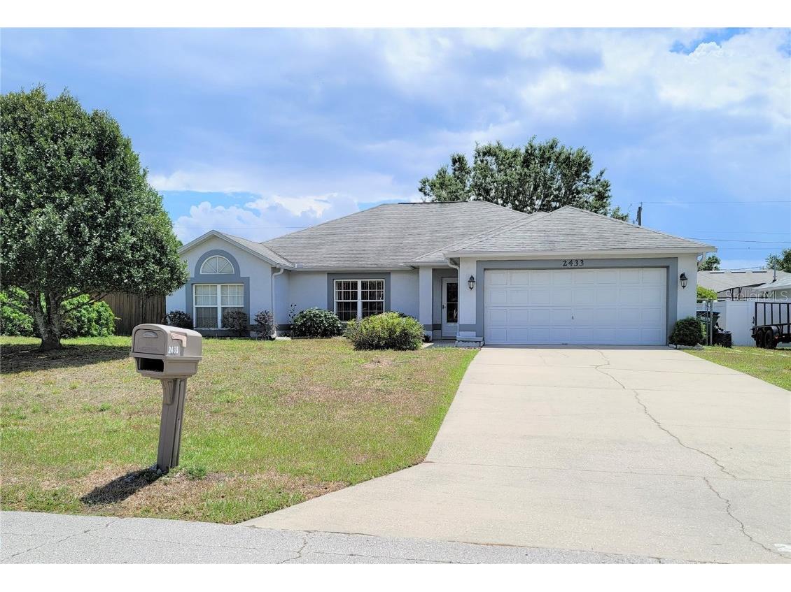 2433 Treehaven Drive Deltona FL 32738 V4929687 image1