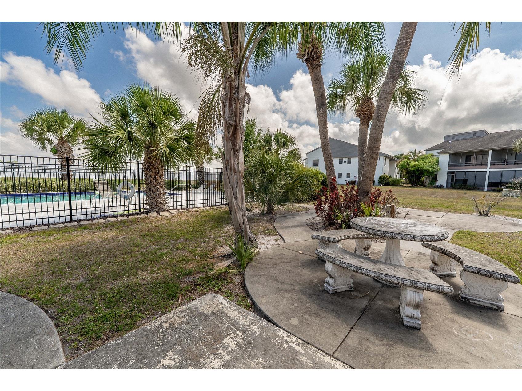 2433 Twin Drive #5 Sarasota FL 34234 A4693047 image18