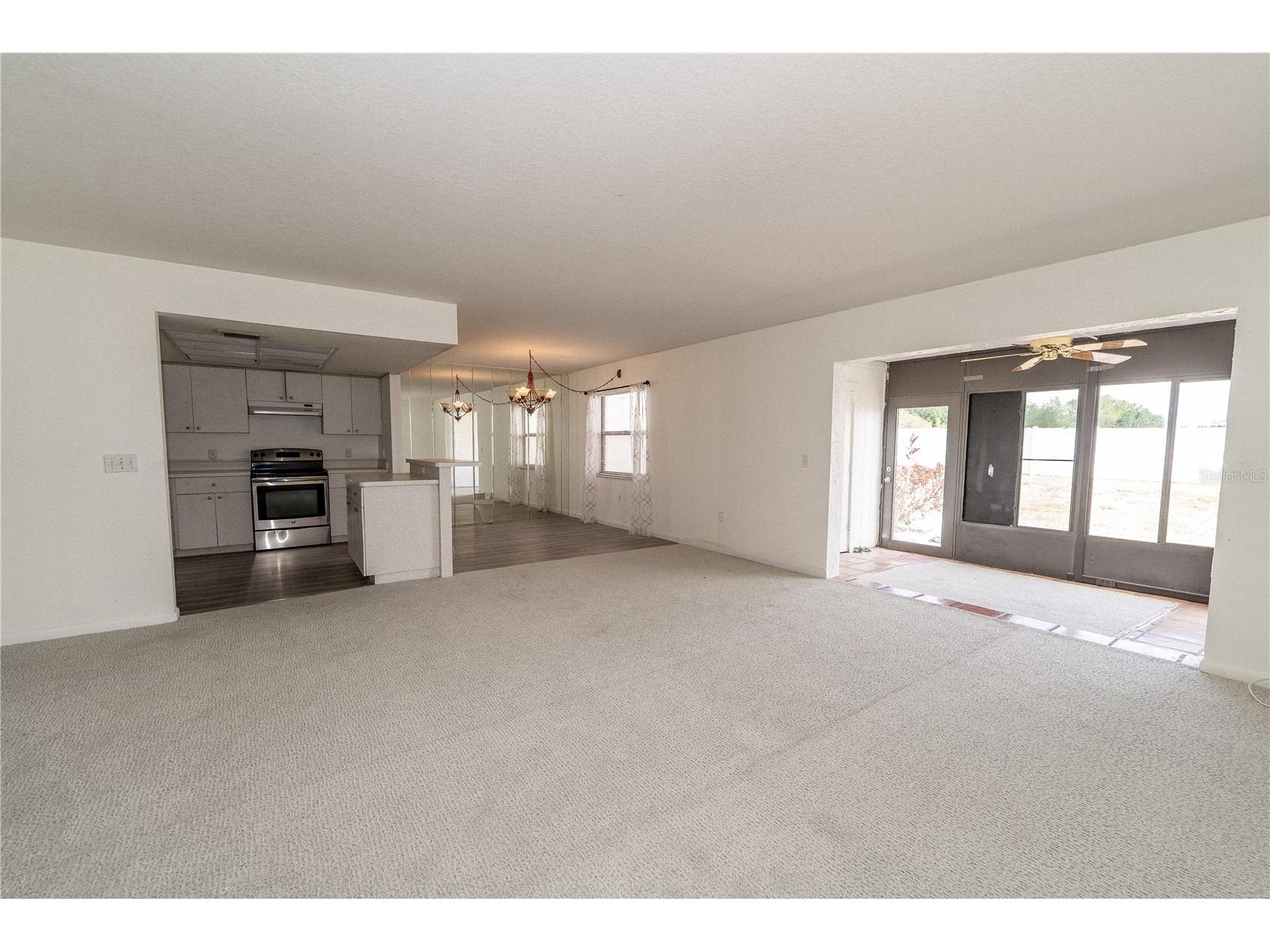 2433 Twin Drive #5 Sarasota FL 34234 A4693047 image5