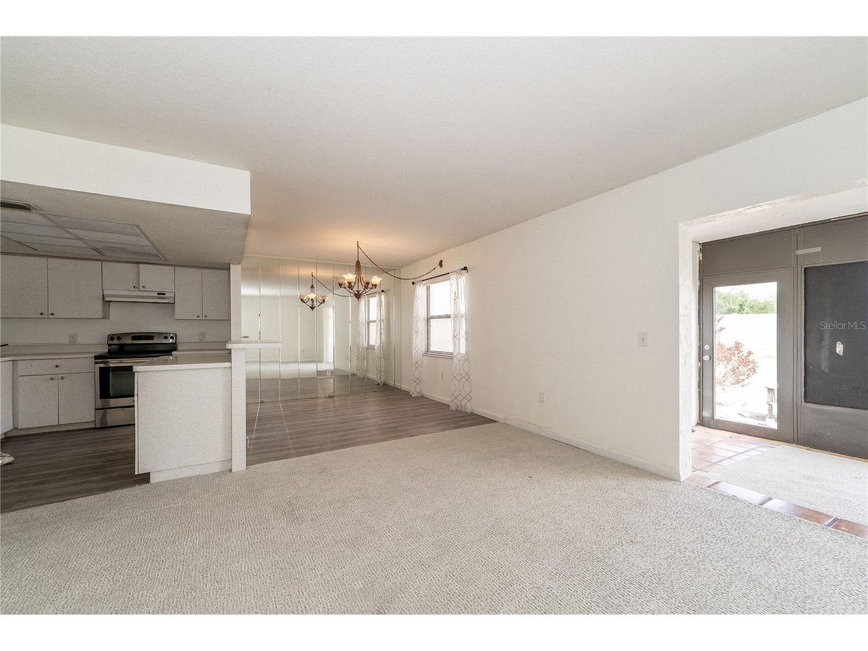 2433 Twin Drive #5 Sarasota FL 34234 A4693047 image6