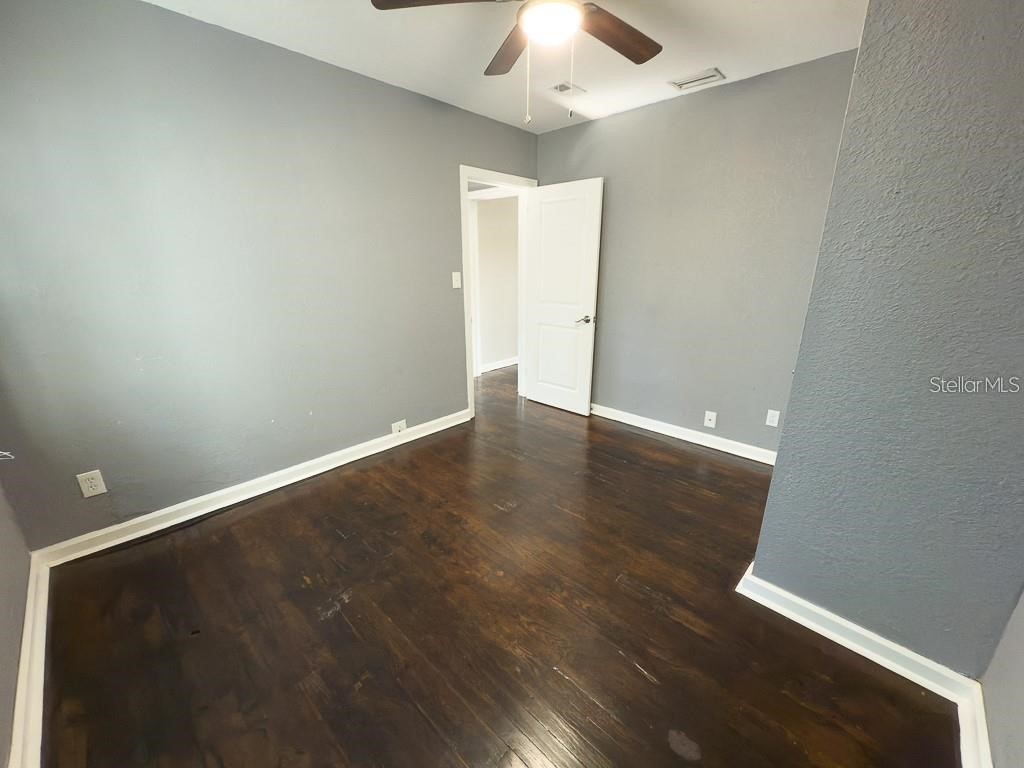 2434 9th Avenue N Saint Petersburg FL 33713 TB8505710 image12