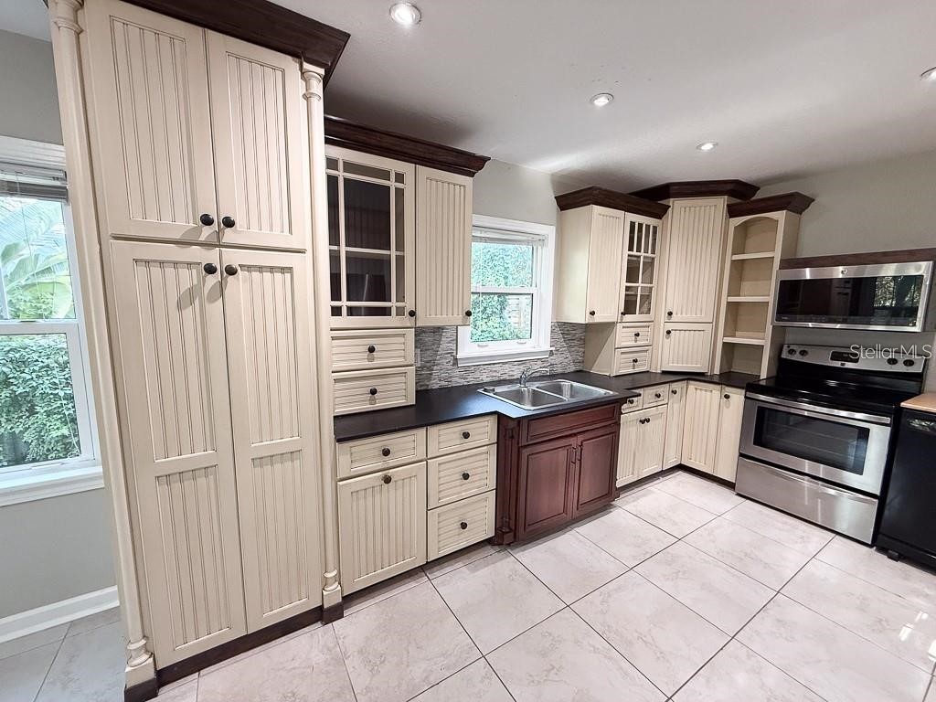 2434 9th Avenue N Saint Petersburg FL 33713 TB8505710 image8