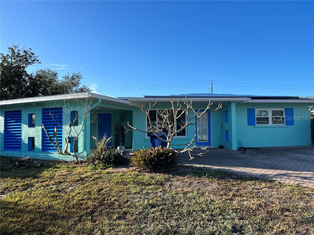 2434 Hamlin Lane Sarasota FL 34239 A4557988 image1