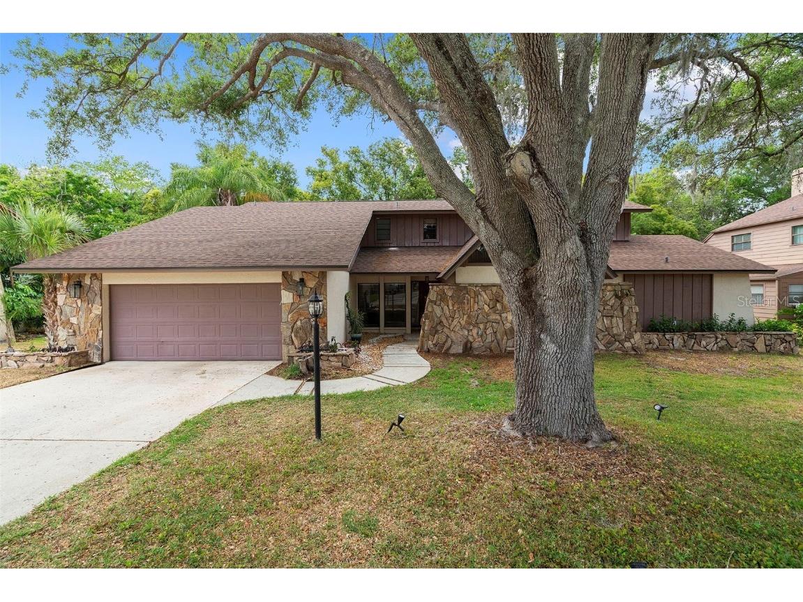 2434 Indian Oak Court Palm Harbor FL 34683 U8197234 image1