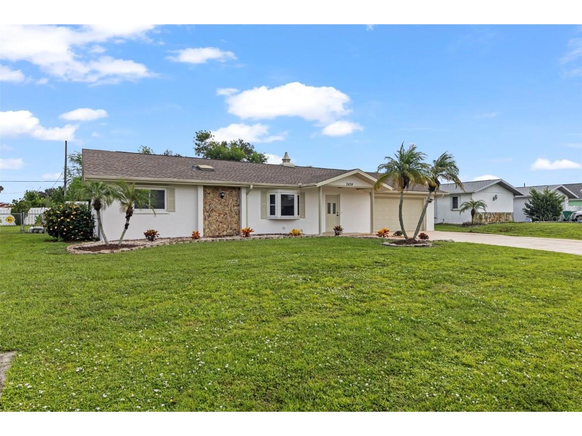 2434 Lake View Boulevard Port Charlotte FL 33948 TB8425954 image3