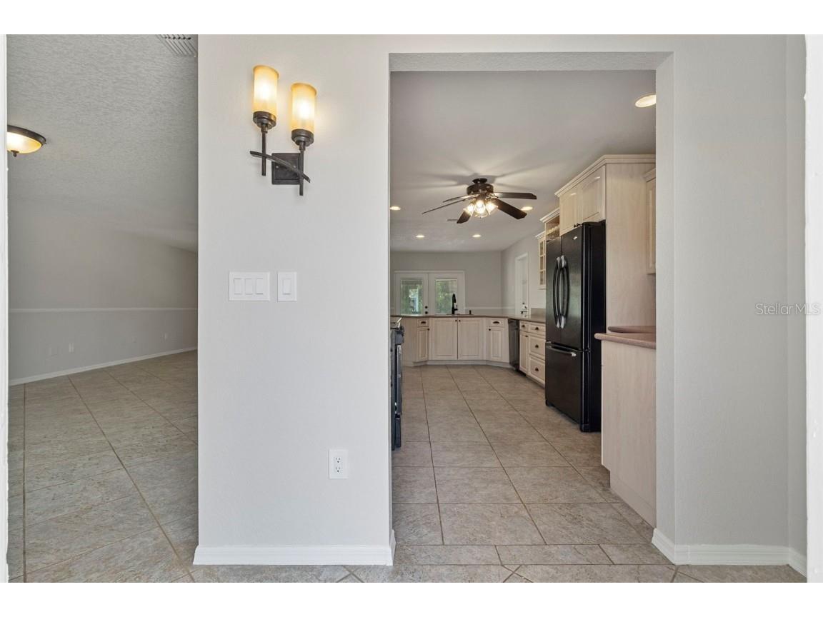 2434 Lake View Boulevard Port Charlotte FL 33948 TB8425954 image5