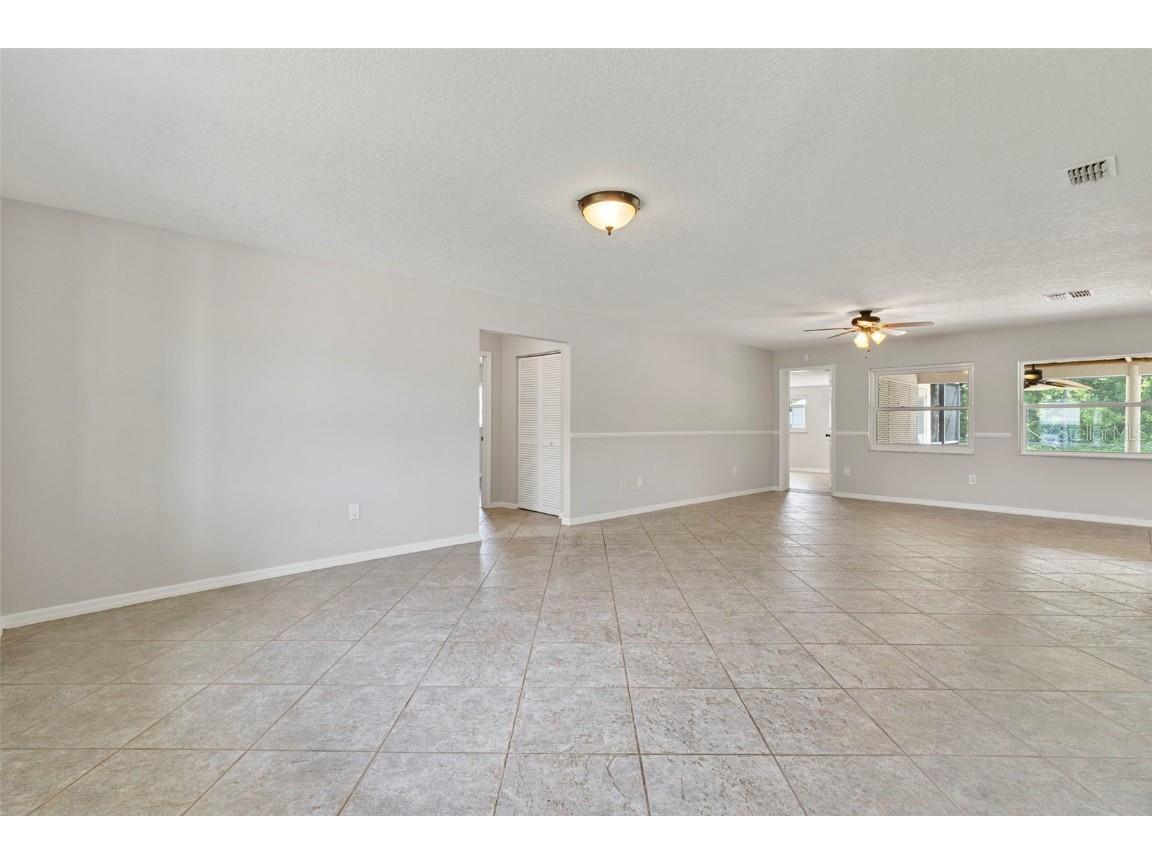 2434 Lake View Boulevard Port Charlotte FL 33948 TB8425954 image6