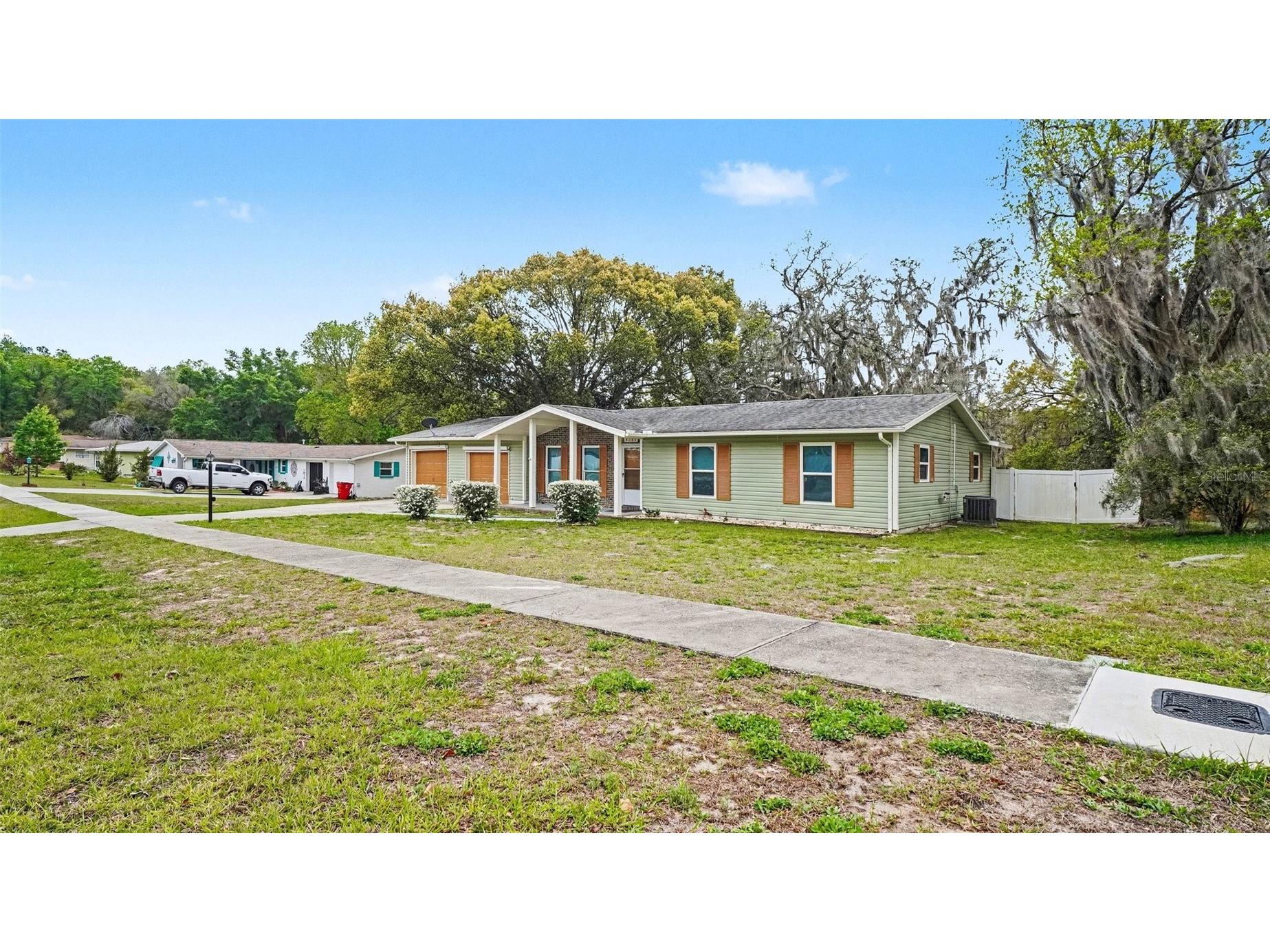 2434 W Gardenia Drive Citrus Springs FL 34434 TB8489963 image1