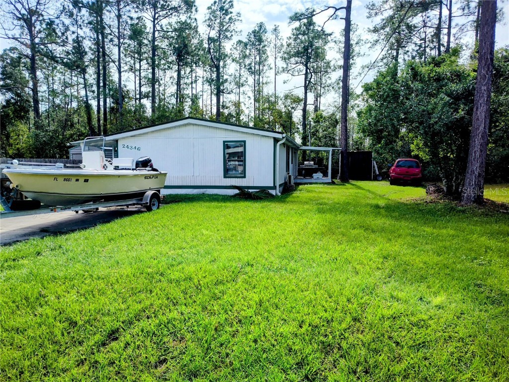 24346 Maxwell Street Astor FL 32102 V4934575 image1