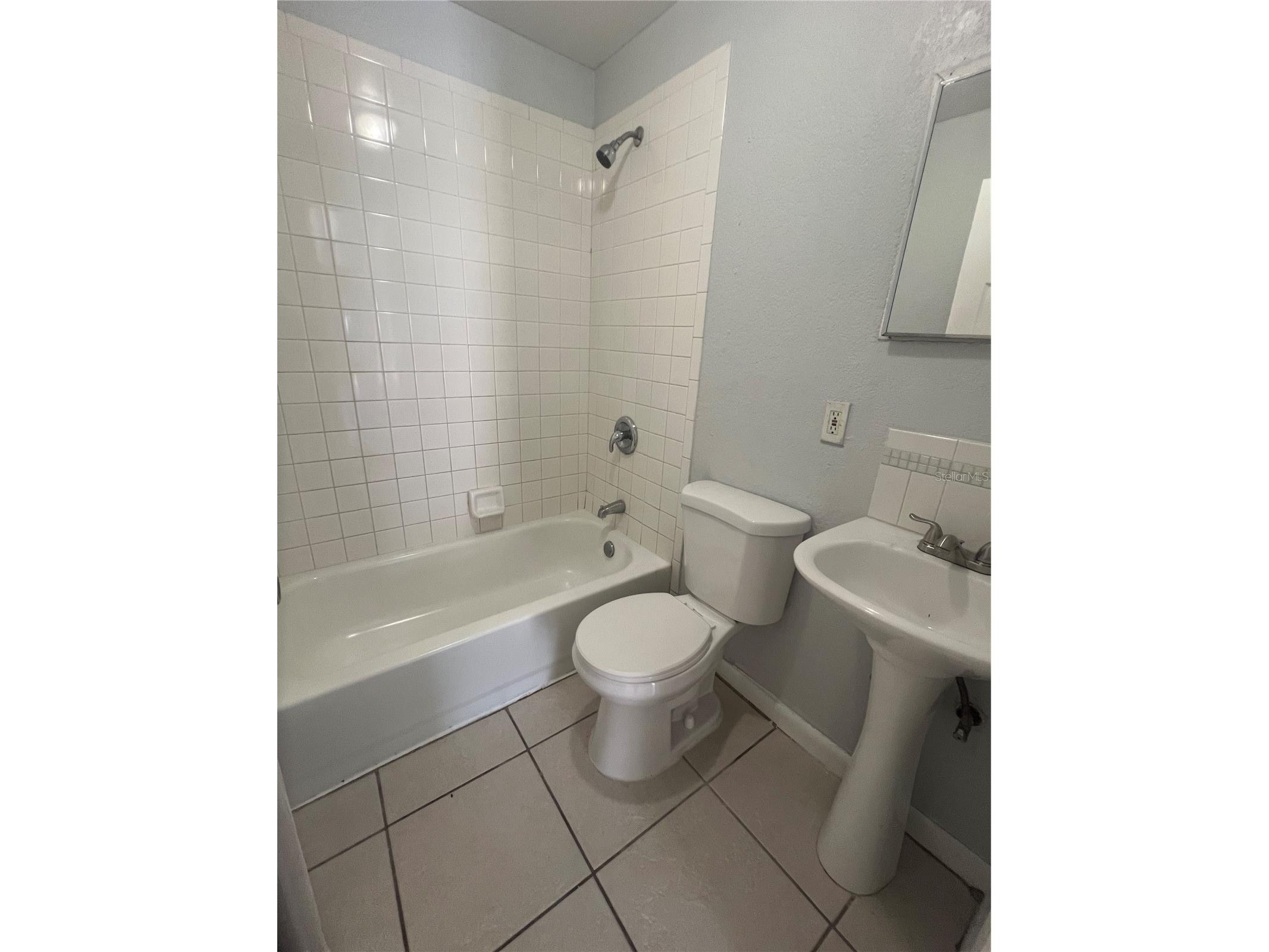 2435 20th Street S #1 Saint Petersburg FL 33712 TB8484839 image5