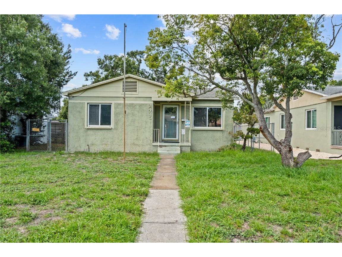 2435 37th Avenue N Saint Petersburg FL 33713 TB8380699 image1
