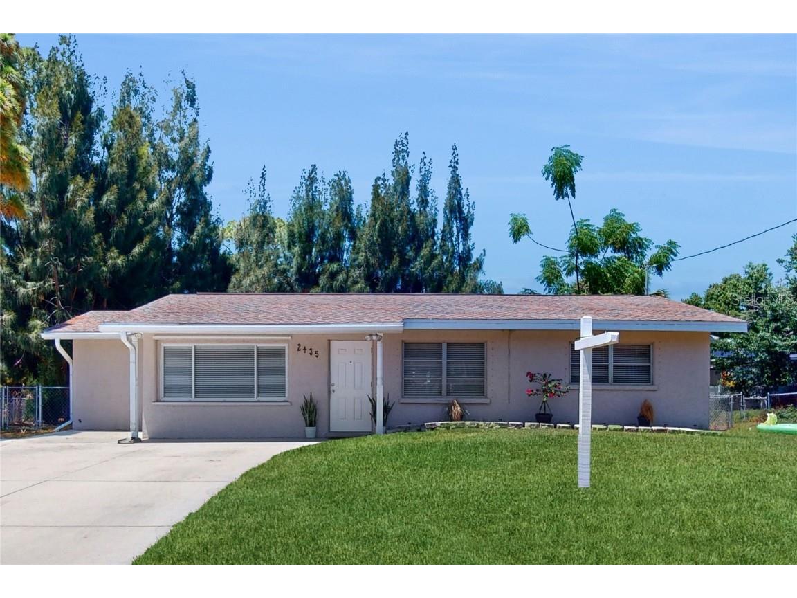 2435 Eugene Street Sarasota FL 34231 A4611636 image1