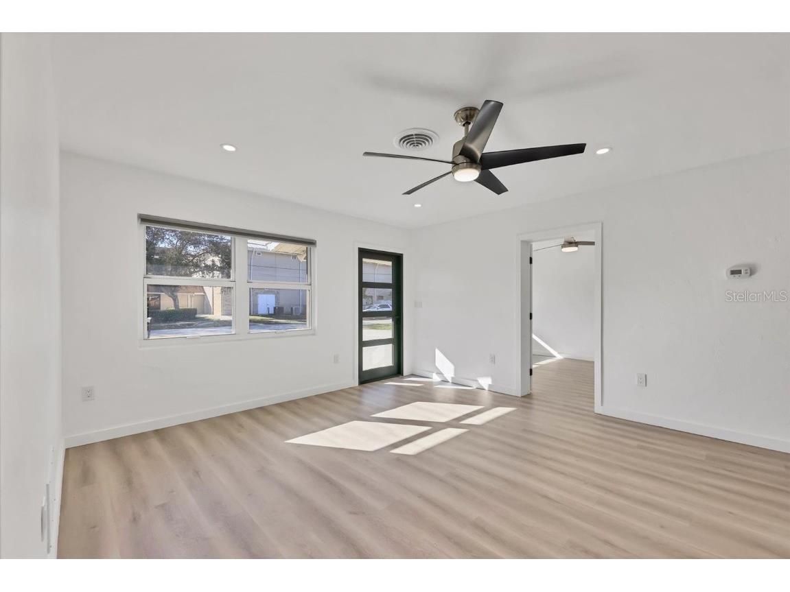 2435 Eugene Street Sarasota FL 34231 A4676302 image11