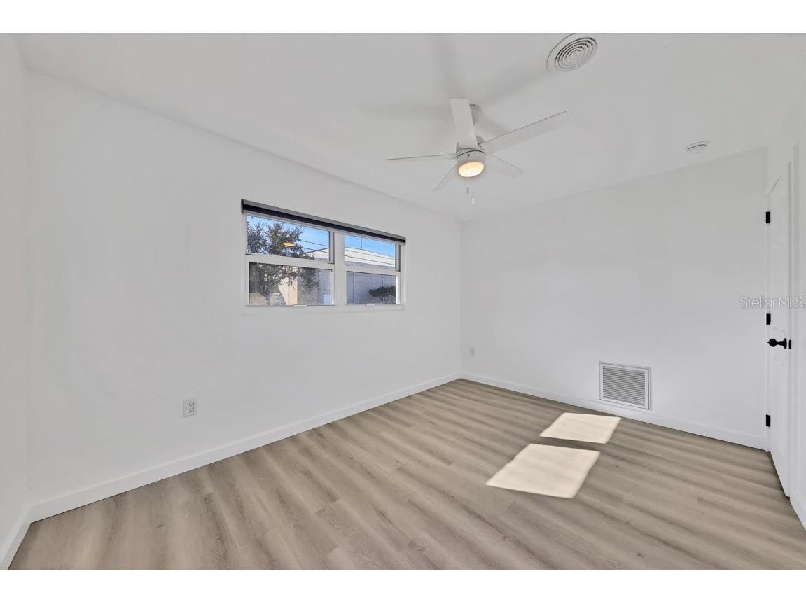 2435 Eugene Street Sarasota FL 34231 A4676302 image22