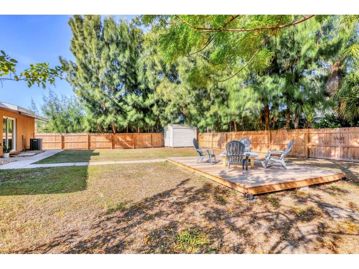 2435 Eugene Street Sarasota FL 34231 A4676302 image33