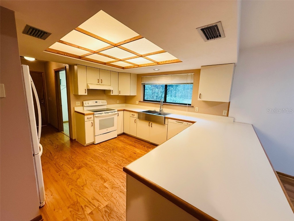 2435 NW 27th Place Gainesville FL 32605 GC536250 image11