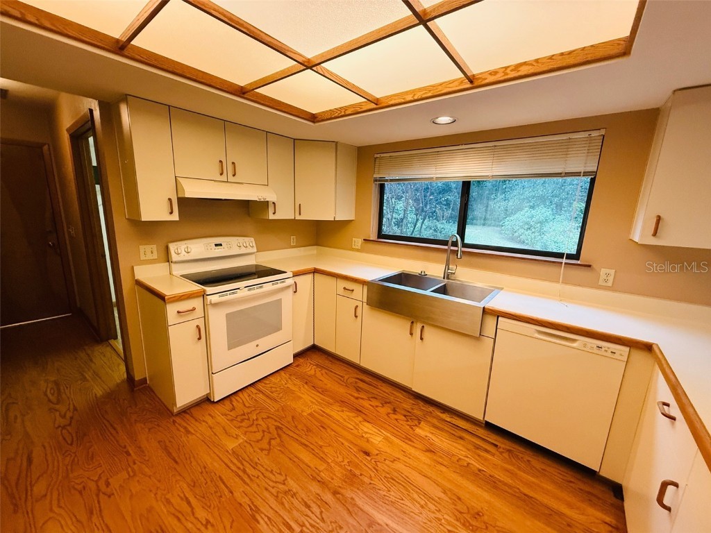 2435 NW 27th Place Gainesville FL 32605 GC536250 image8