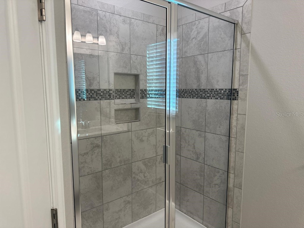 2435 Standing Rock Circle Oakland FL 34787 O6325992 image16