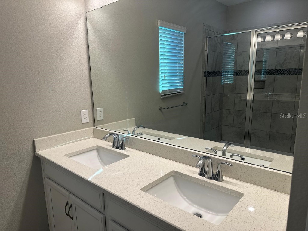 2435 Standing Rock Circle Oakland FL 34787 O6333352 image26