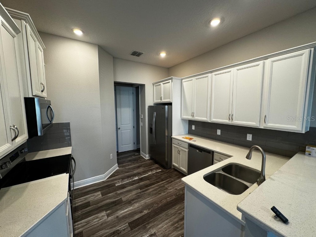 2435 Standing Rock Circle Oakland FL 34787 O6333352 image3