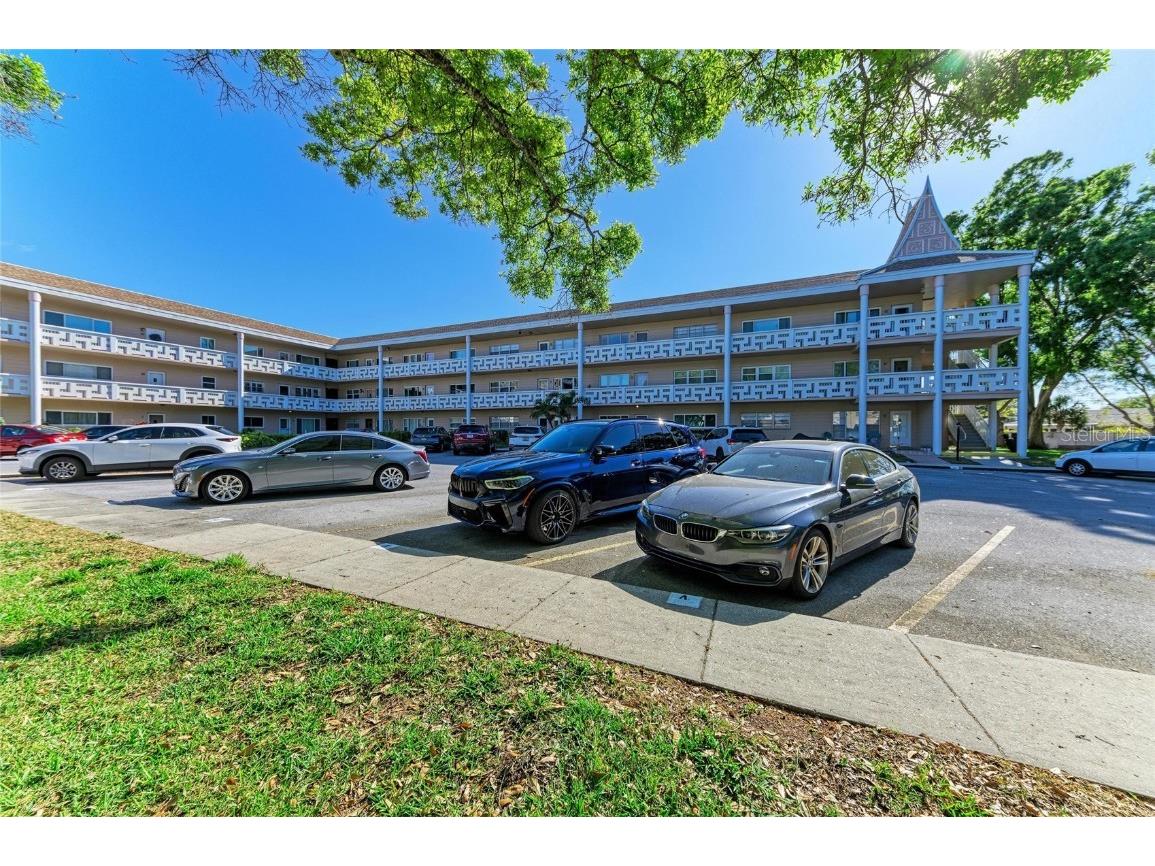 2435 Sumatran Way #35 Clearwater FL 33763 A4672322 image1