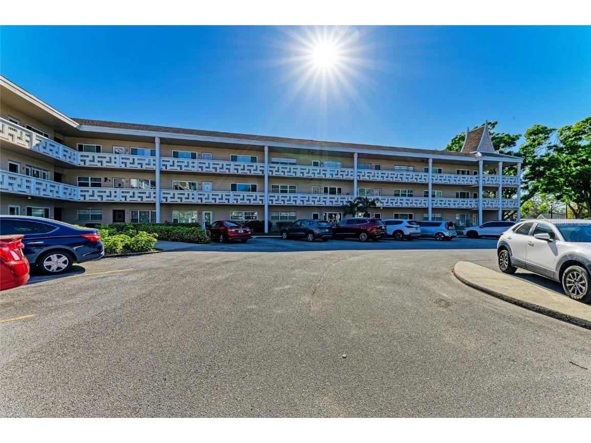 2435 Sumatran Way #35 Clearwater FL 33763 A4672322 image2