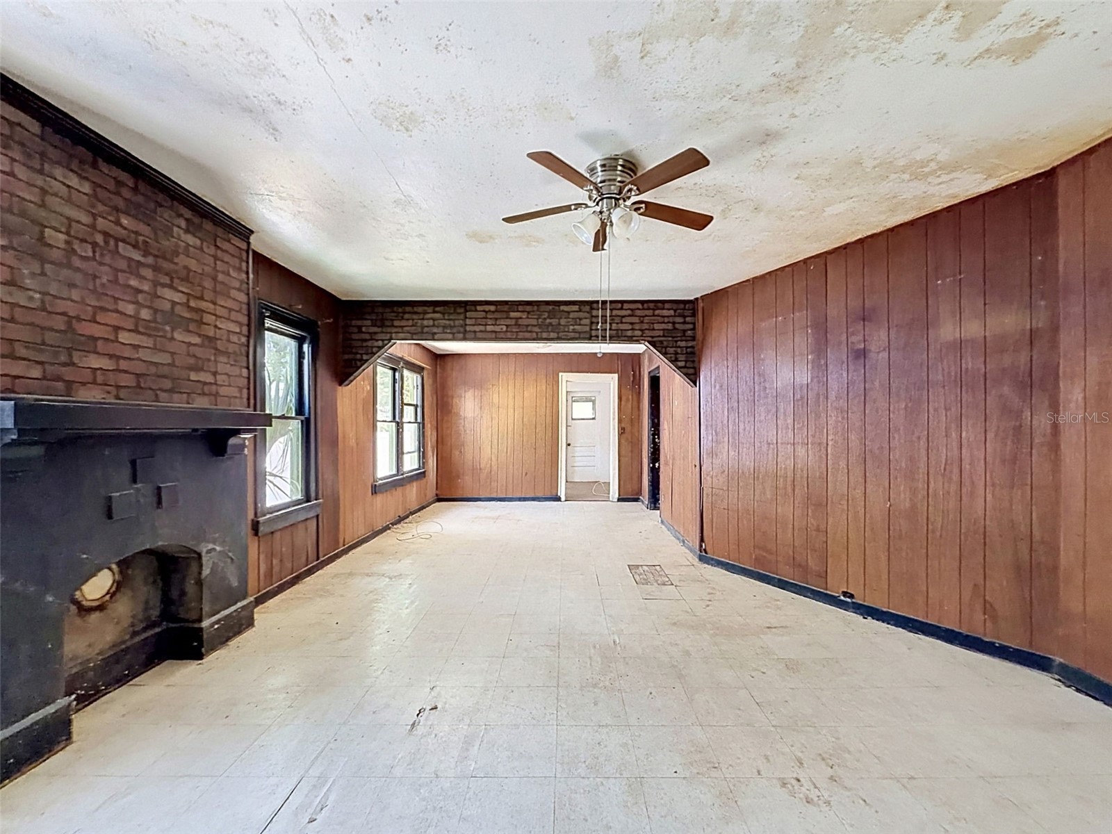2436 10th Street S Saint Petersburg FL 33705 L4962537 image12