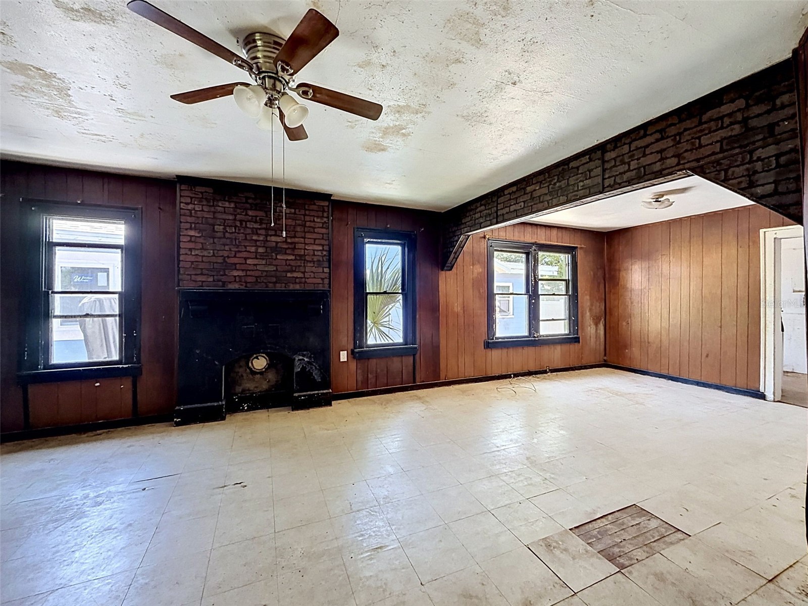 2436 10th Street S Saint Petersburg FL 33705 L4962537 image17
