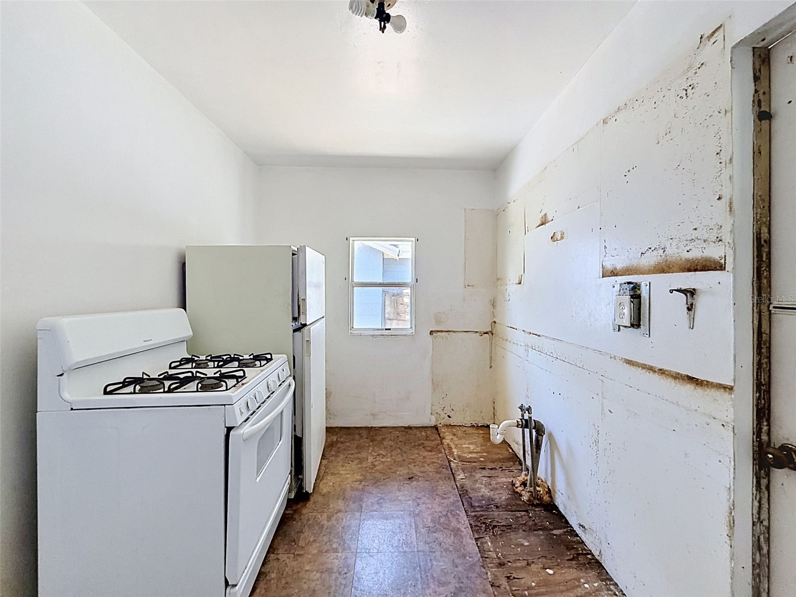 2436 10th Street S Saint Petersburg FL 33705 L4962537 image26
