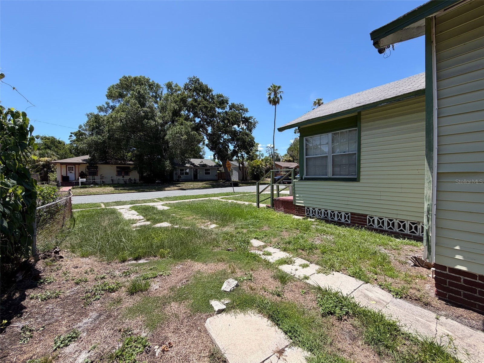 2436 10th Street S Saint Petersburg FL 33705 L4962537 image37
