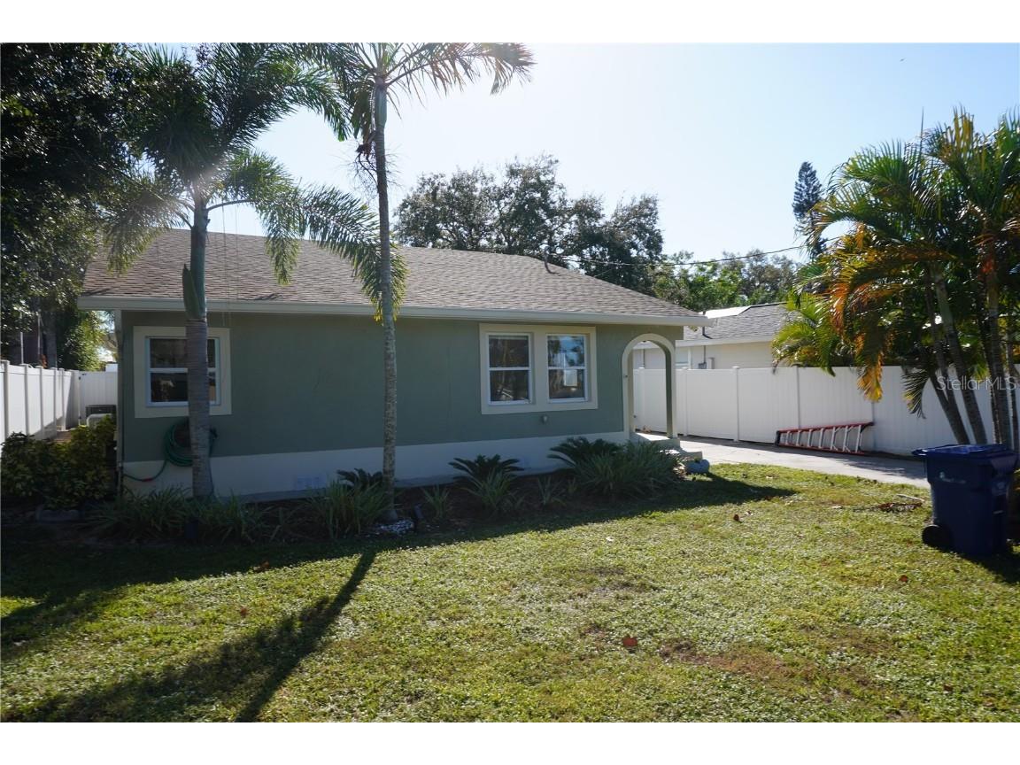 2436 Arapaho Street Sarasota FL 34231 TB8452475 image1