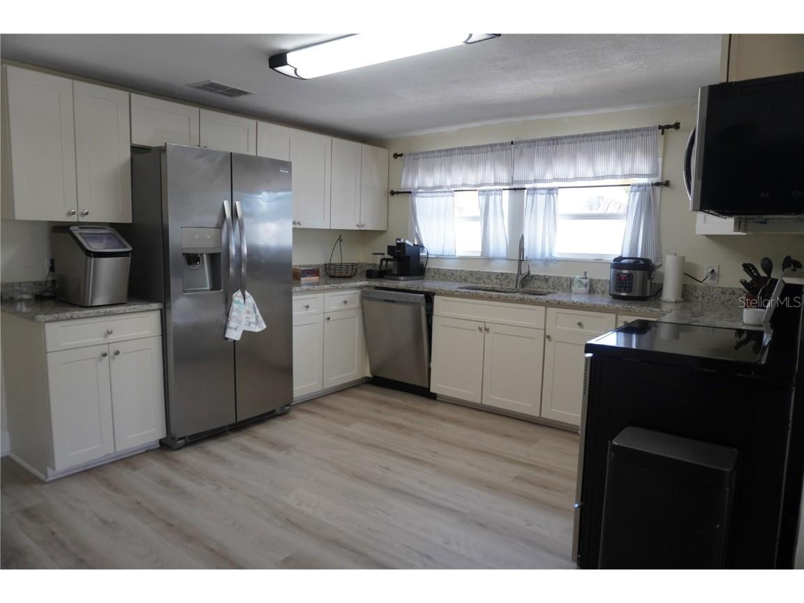 2436 Arapaho Street Sarasota FL 34231 TB8452475 image6