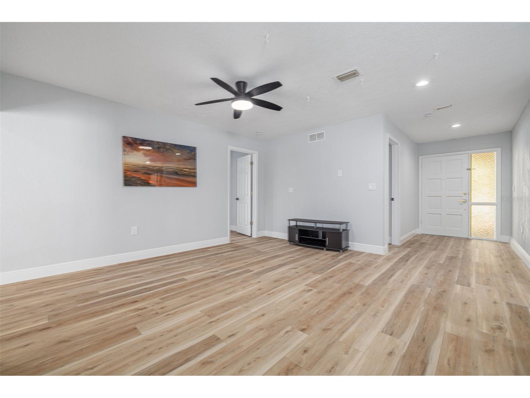 2436 Beacon Groves Boulevard Palm Harbor FL 34683 TB8465304 image6